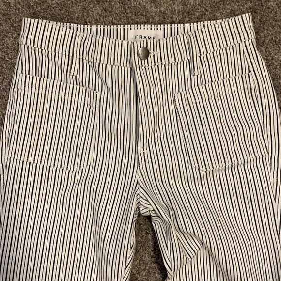 Frame Denim Le Bardot Crop Flare Jeans - Picture 3 of 8